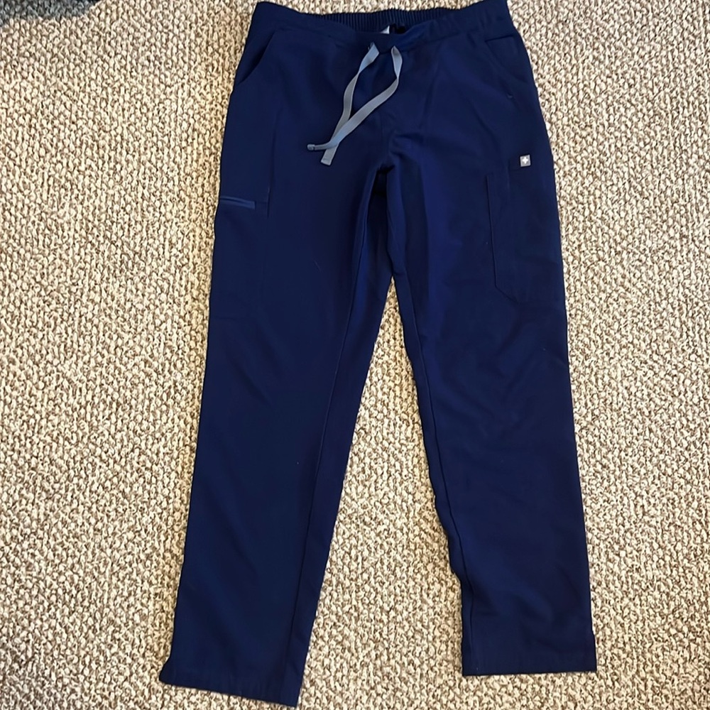 Figs Yola scrub pants small petite LIKE NEW!